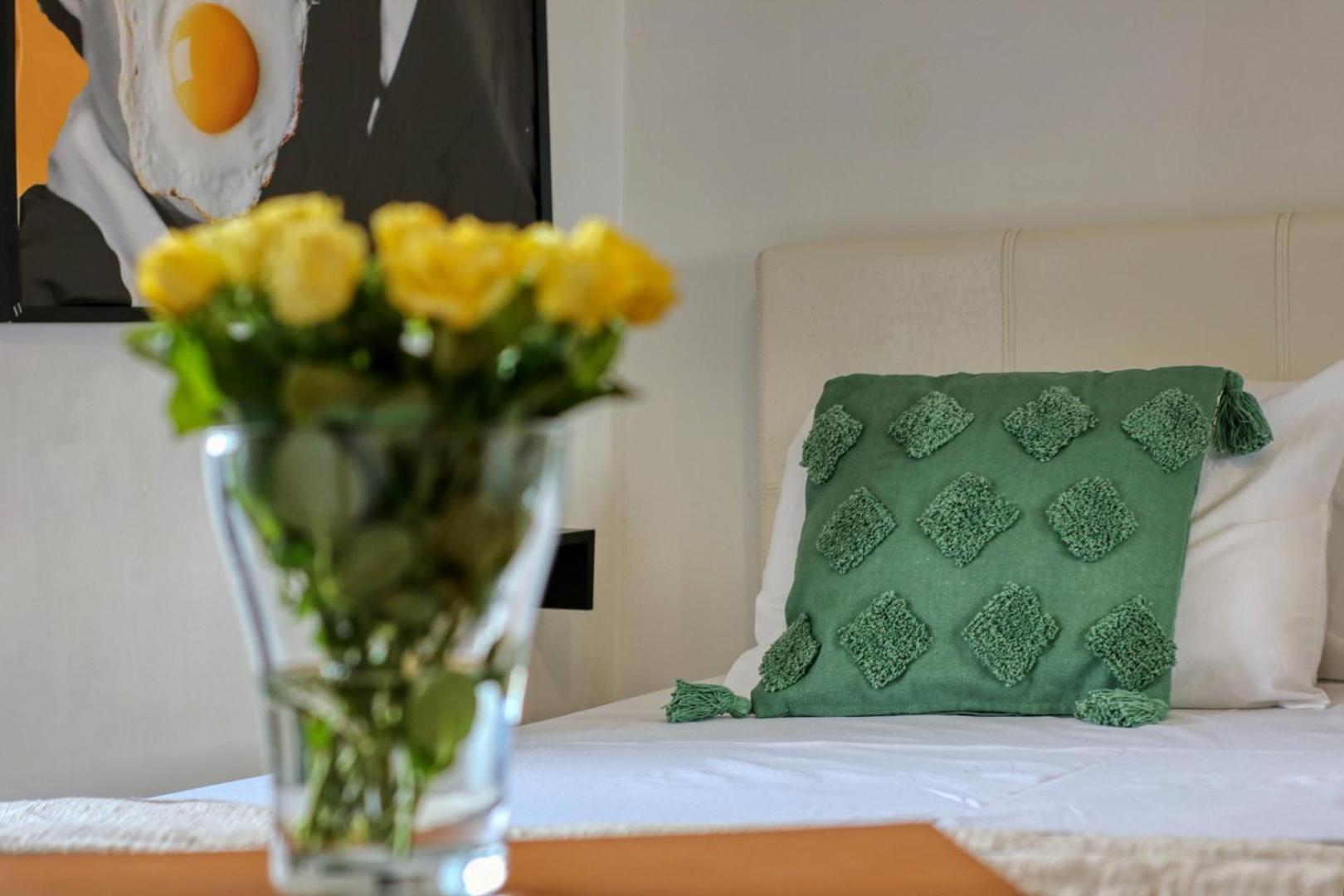 Central Charm Bukareszt Zewnętrze zdjęcie